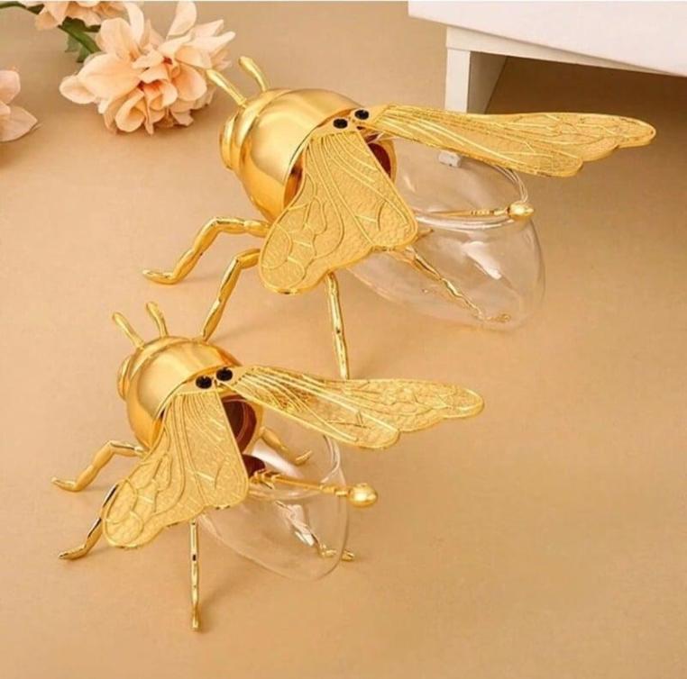 نحوله عسل جناحين واحد ذهبي كبير [ عبوه 24]