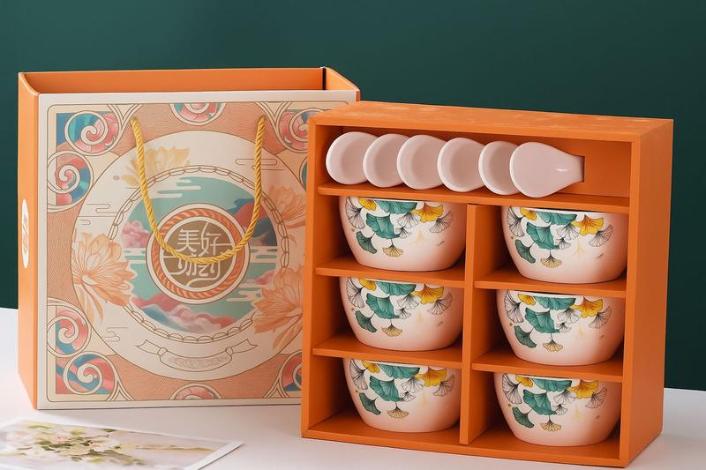 طقم 6 بوله و 6 معلقه بورسلين [عبوة 16 ]