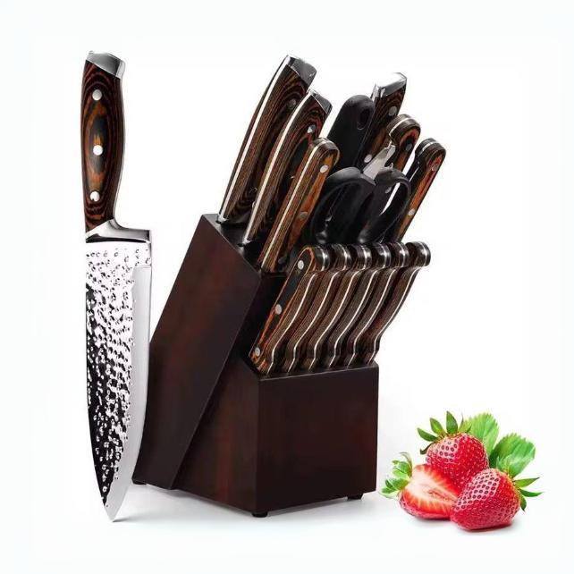 طقم سكاكين 15 قطعه بالاستاند [ عبوة 4 ]