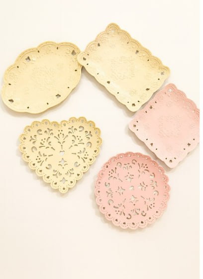 طبق بلاستيك صغير(عبوة600)