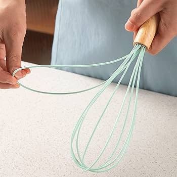 مضرب بيض سيليكون يد خشب سيليكون * 288