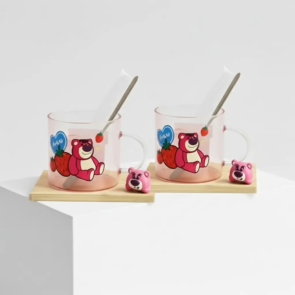 كوب زجاج بالقاعده خشب ديذني [ عبوة 80 ]