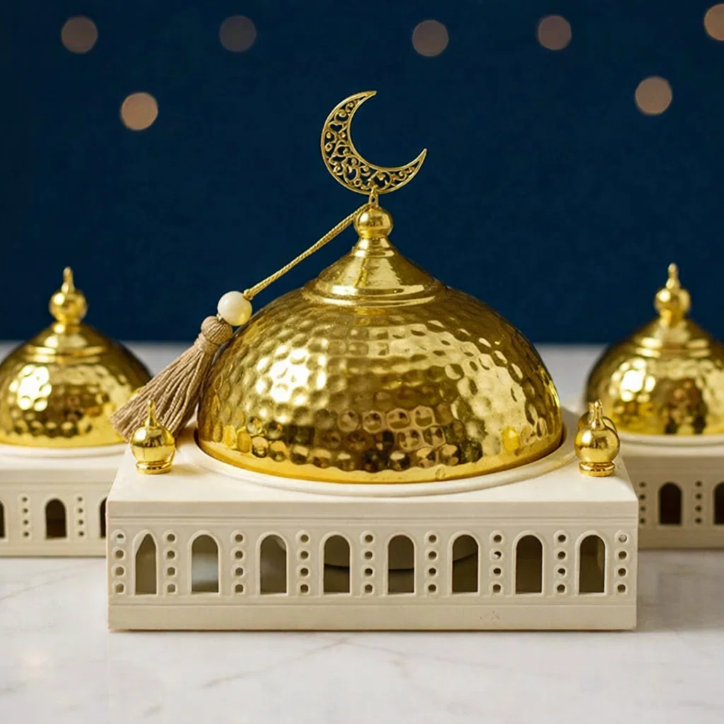 ديكور طبق ماذنه ذهبي ابيض وسط [ عبوة 24 ]