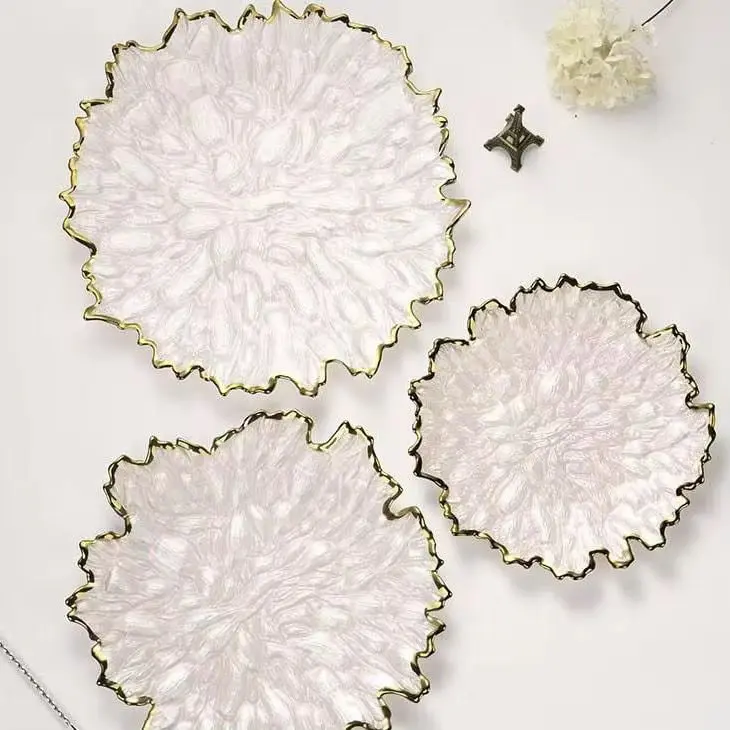 طبق نيش زجاج ابيض حرف ذهبي 3*1 ( عبوه 4 )