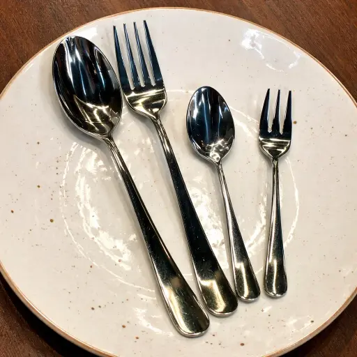 [SS-95] طقم معالق و شوك ستانلس على مغناطيس ساده * 100