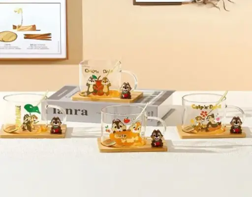 [GG-412] كوب زجاج بالقاعده خشب توم [ عبوة 80 ]